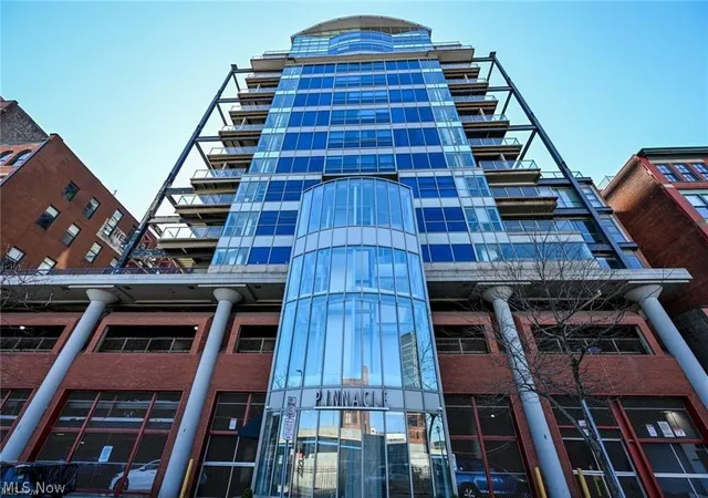 701-w-lakeside-ave-608-cleveland-oh-44113/hzid_9c4b8ef5