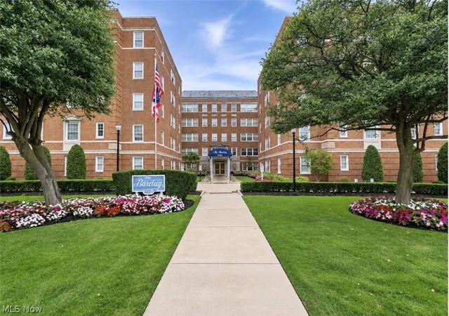 19015-van-aken-blvd-314-shaker-heights-oh-44122/hzid_ebcf8491