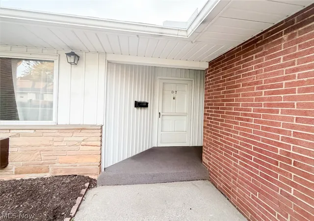 5651-broadview-rd-d7-cleveland-oh-44134/hzid_ce8c4dc4
