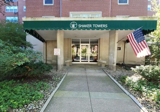 13800-shaker-blvd-1102-cleveland-oh-44120/hzid_3a08f559