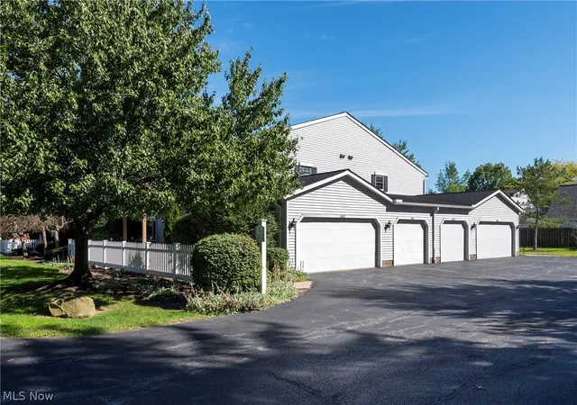 17677-eastbrook-trl-chagrin-falls-oh-44023/hzid_1130ec71