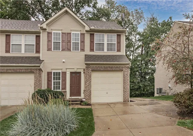 1344-wellingshire-cir-cuyahoga-falls-oh-44221/hzid_b8becf3d