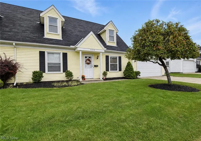 5151-liberty-ln-b-willoughby-oh-44094/hzid_fa1363dd