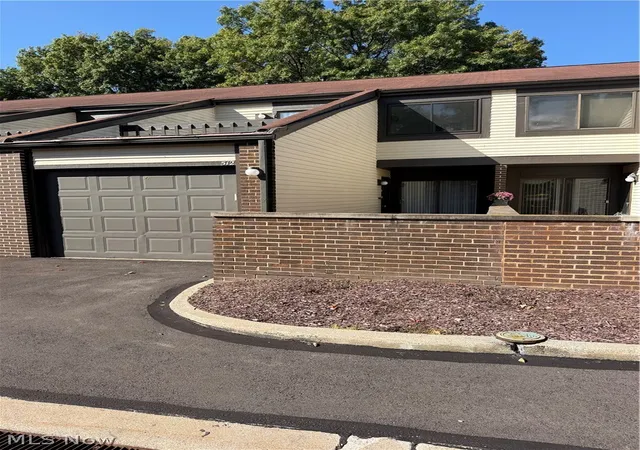 512-turnberry-ln-cleveland-oh-44143/hzid_77edf53e