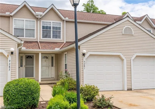 9281-trotter-ln-45-northfield-oh-44067/hzid_c50cfc73