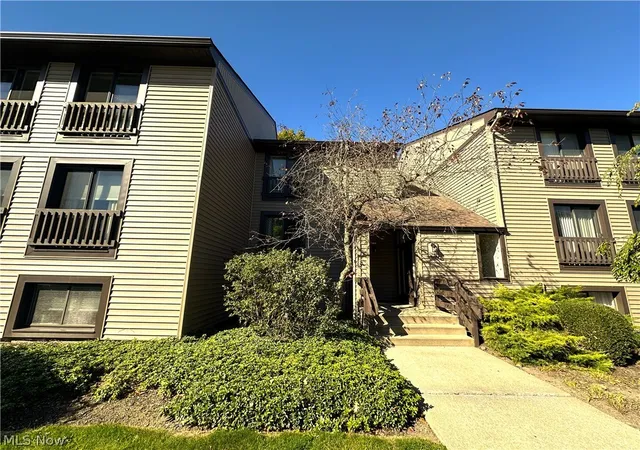 1105-cyn-view-rd-northfield-oh-44067/hzid_cb7e742c