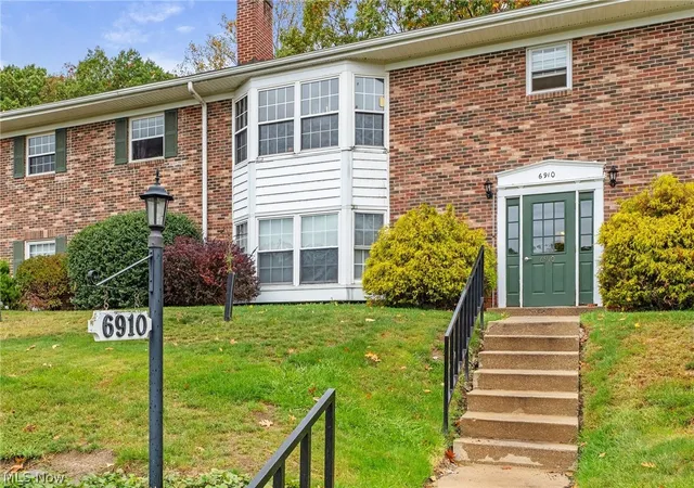 6910-carriage-hl-dr-204-brecksville-oh-44141/hzid_e0ec5aa7