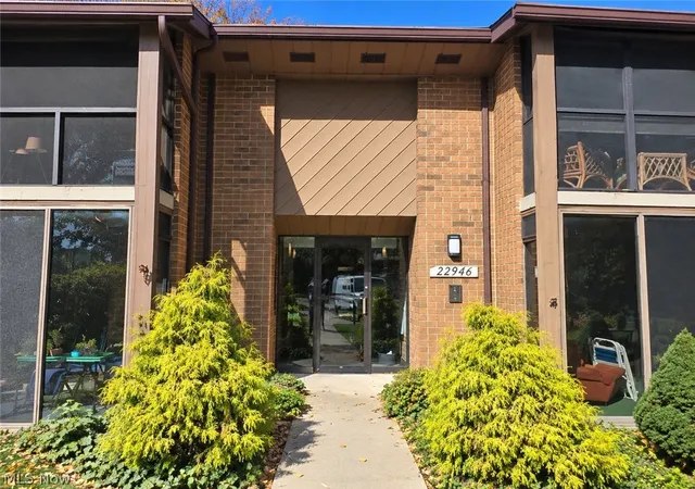 22946-mastick-rd-203-cleveland-oh-44126/hzid_129fe1fe
