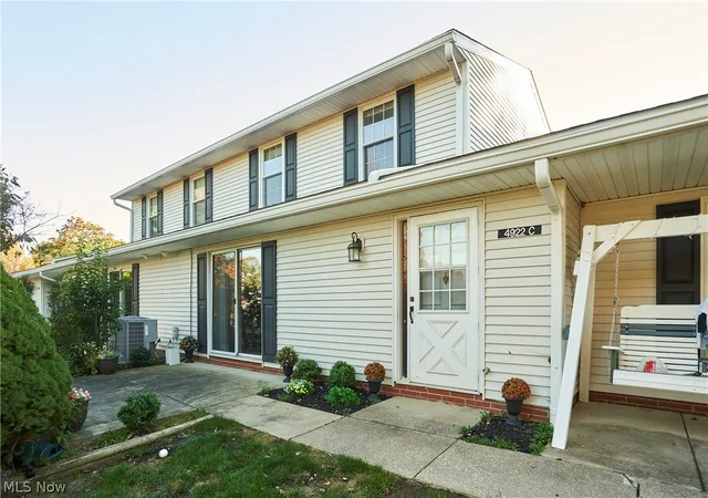4922-independence-cir-c-stow-oh-44224/hzid_e4fb770e