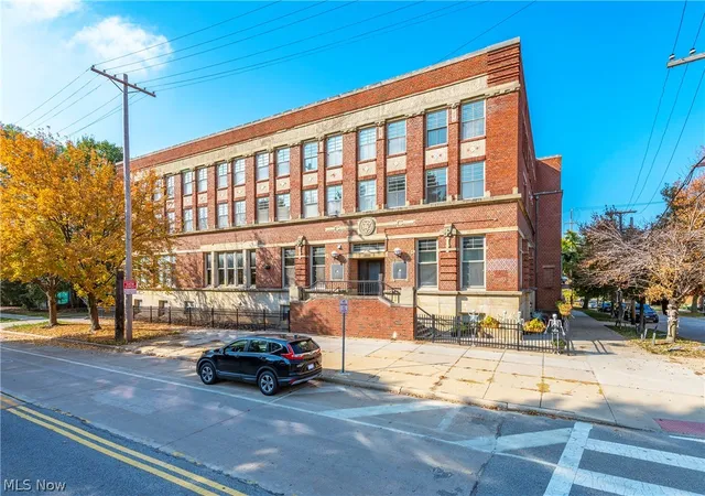 3200-franklin-blvd-cleveland-oh-44113/hzid_57116e20