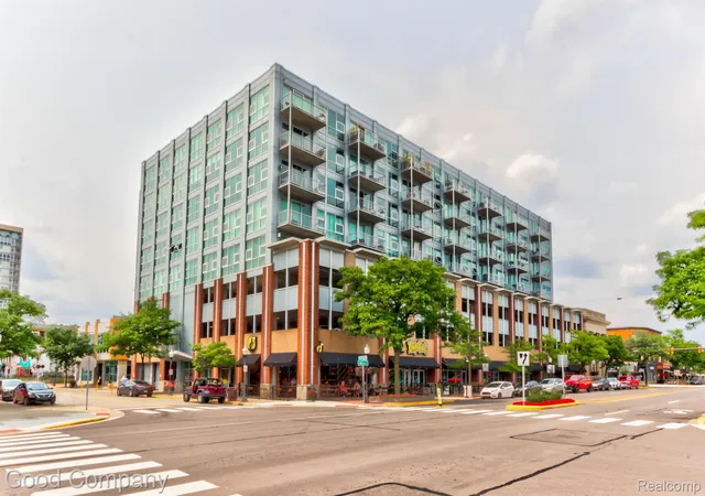 100-w-5th-st-706-royal-oak-oakland-mi-48067/hzid_f7836815