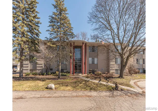 33234-kingslane-ct-11-farmington-mi-48336/hzid_ec1d07e2