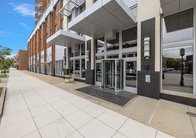 411-s-old-woodward-ave-801-birmingham-oakland-mi-48009/hzid_bf665c4c
