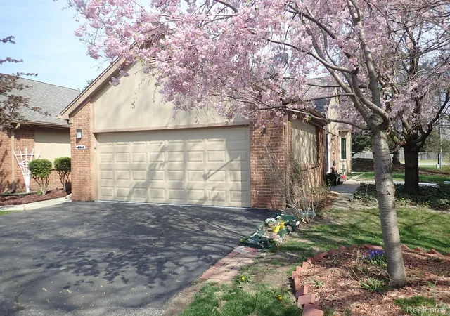 46980-country-ln-8-macomb-mi-48044/hzid_333c3317