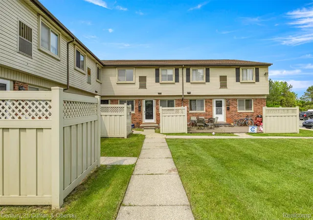 24969-mayfair-st-flat-rock-mi-48134/hzid_ee92e682