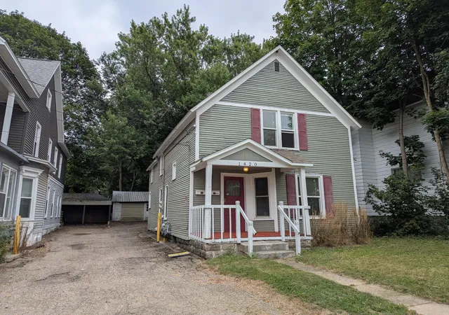 1420-buffalo-ave-ne-grand-rapids-mi-49505/hzid_9d643125