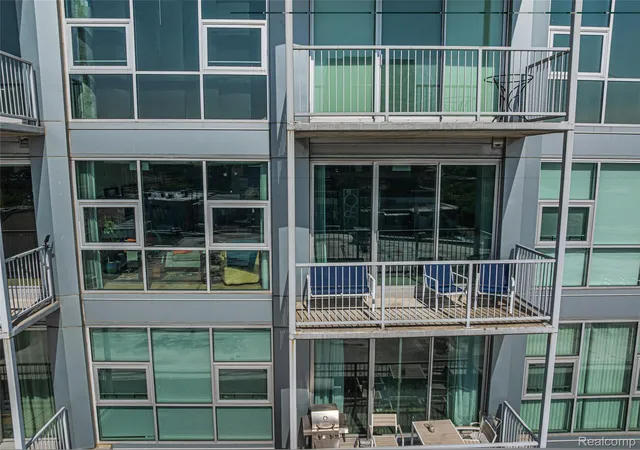 100-w-5th-st-504-royal-oak-oakland-mi-48067/hzid_99ff5821