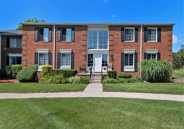 654-e-fox-hills-dr-bloomfield-hills-mi-48304/hzid_c7dfb616