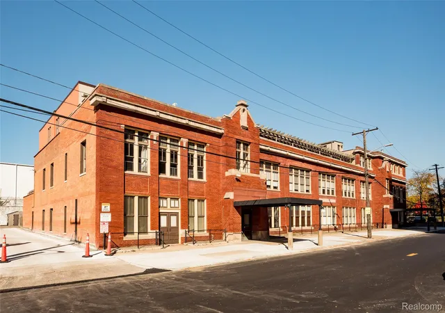 1395-antietam-ave-49-detroit-mi-48207/hzid_10e90c3f