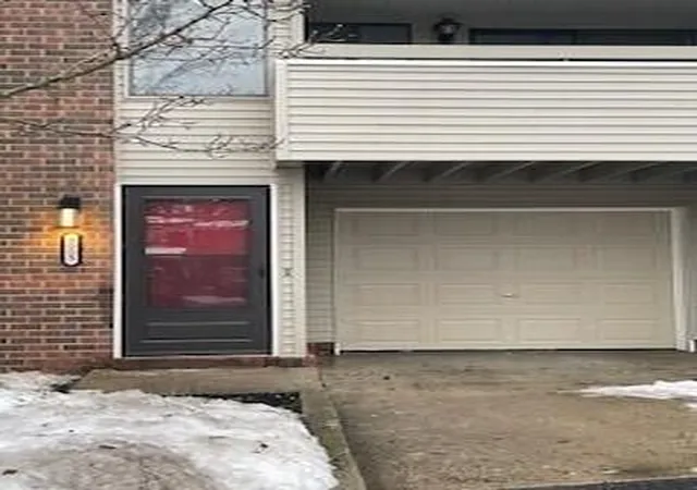 3005-chapshire-dr-se-grand-rapids-mi-49546/hzid_975dd915