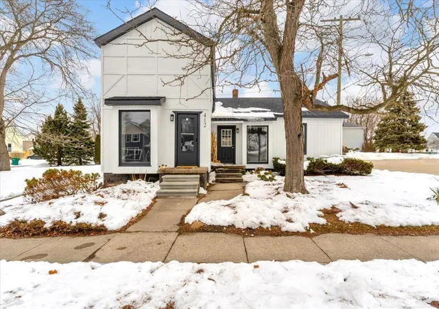 412-orchard-st-saint-clair-mi-48079/hzid_0ff3f140