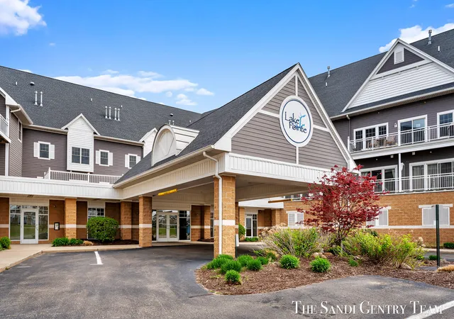917-w-savidge-st-1-springlakevillage-ottawa-mi-49456/hzid_8eb96fc9