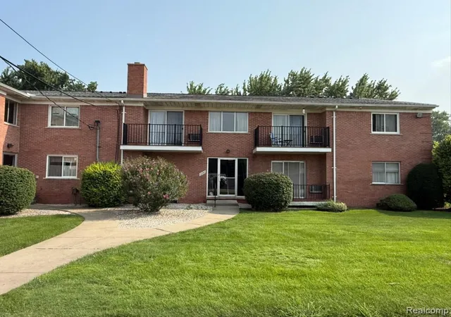 19585-masonic-blvd-21-roseville-mi-48066/hzid_f3d4b4be