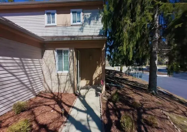 6379-hunter-pointe-st-westland-mi-48185/hzid_9db28487
