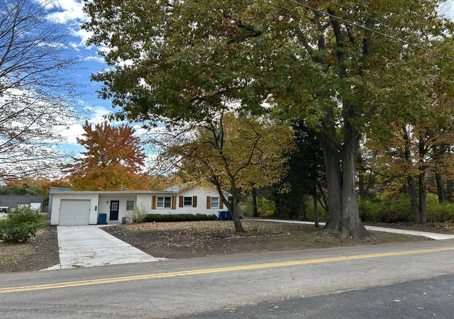 707-n-maple-st-saugatuck-mi-49453/hzid_665ad01b