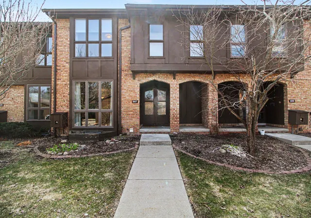 887-greenhills-dr-ann-arbor-mi-48105/hzid_c5cb9c20