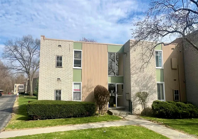 33007-fargo-st-livonia-mi-48152/hzid_cd186566