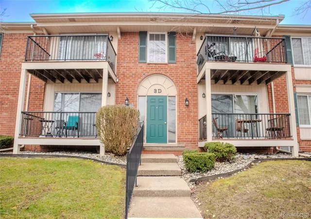 12025-ina-dr-98-sterlingheightscity-macomb-mi-48312/hzid_460133aa