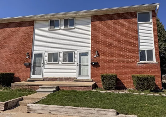 8764-kaltz-ave-centerlinecity-macomb-mi-48015/hzid_2b373e30
