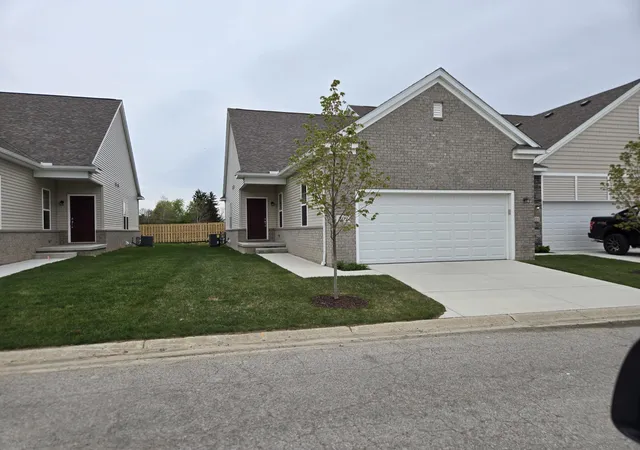 4270-plum-village-cir-37-monroe-mi-48161/hzid_cc28bf46