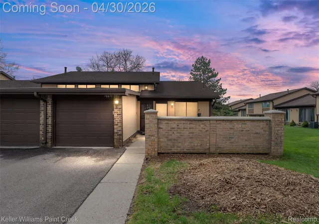 19877-villa-ct-w-southfield-mi-48076/hzid_fdd0bffe