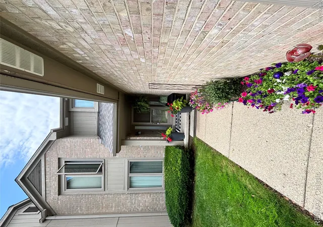 29640-vista-ct-farmington-hills-mi-48331/hzid_0db7b1fb