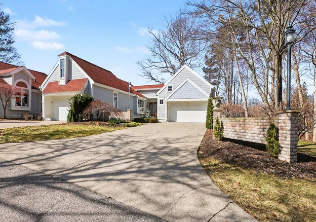 16840-landing-dr-spring-lake-mi-49456/hzid_15049fd0