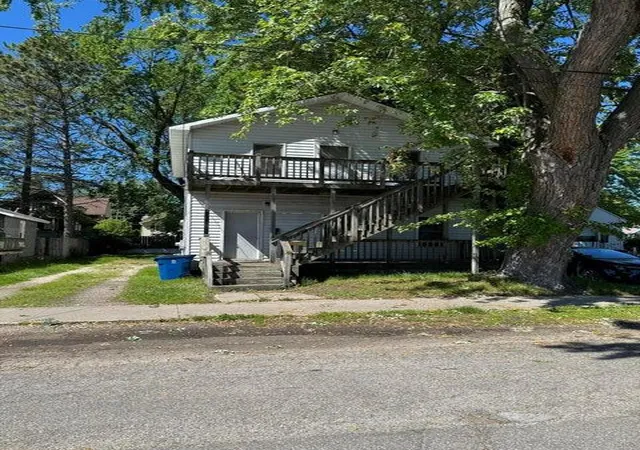 264-6th-avenue-manistee-mi-49660/hzid_2c1c3182