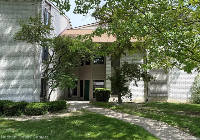 31993-w-12-mile-rd-309-farmingtonhillscity-oakland-mi-48334/hzid_9786ea7a