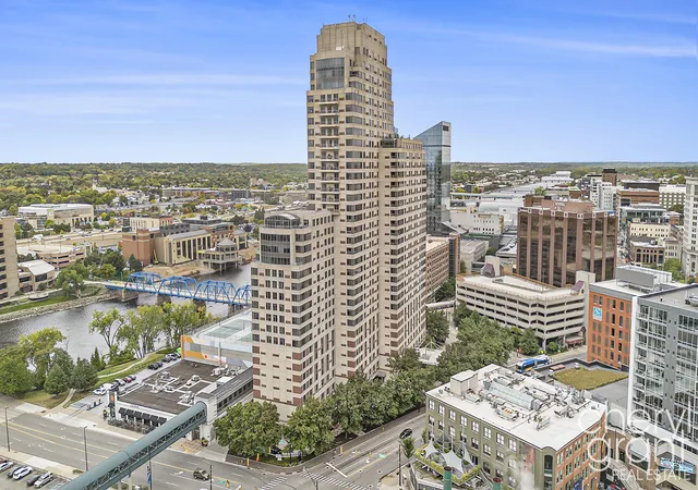 158-campau-cir-nw-grandrapidscity-kent-mi-49503/hzid_1fcccc91
