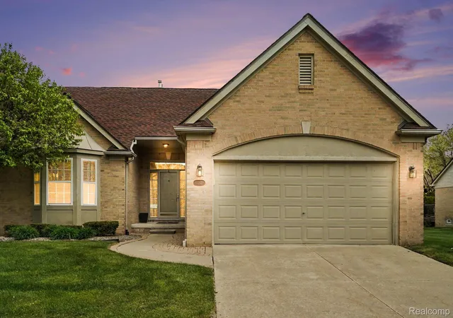 17171-stone-dr-73-clintonchartertownship-macomb-mi-48038/hzid_c30b5ad0