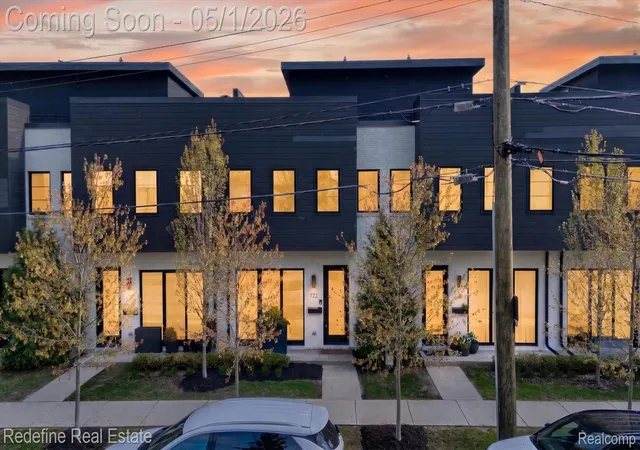722-e-parent-ave-royal-oak-mi-48067/hzid_ce401d2e