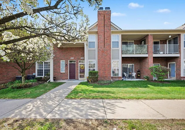 15368-yale-dr-clinton-township-mi-48038/hzid_0137b83d