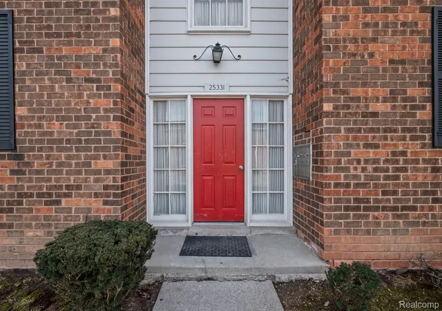 25331-shiawassee-cir-206-southfield-mi-48033/hzid_b5ee6f73