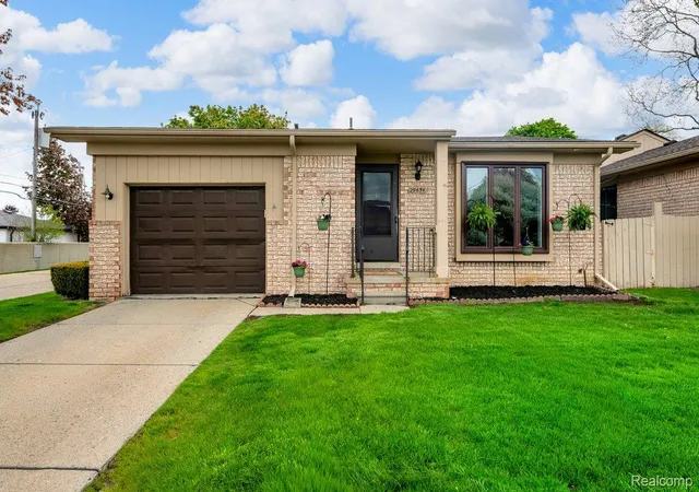 29454-scarborough-dr-warren-mi-48088/hzid_d3b176d8