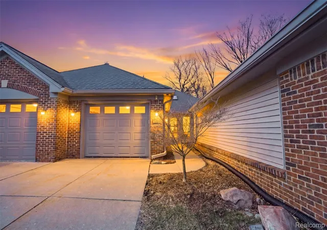 21400-magnolia-ct-farmington-hills-mi-48336/hzid_f9d87f40