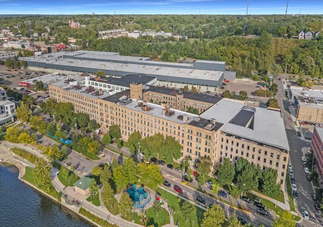 940-monroe-ave-nw-531-grandrapidscity-kent-mi-49503/hzid_14f8df11