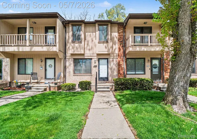3120-n-summers-rd-keego-harbor-mi-48320/hzid_5bd2b008