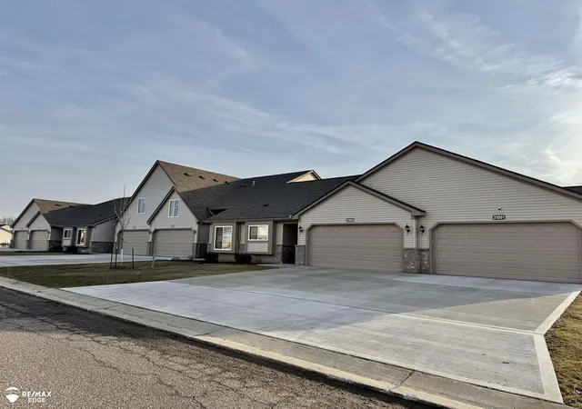 28007-gregory-st-grand-blanc-mi-48439/hzid_c9d2602f