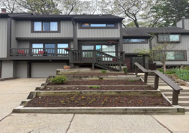 512-victoria-sq-blvd-brighton-mi-48116/hzid_78ed5e4d